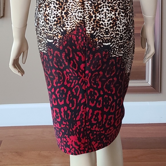 ANIMAL PRINT TURTLE NECK DRESS - Picture 3 of 6